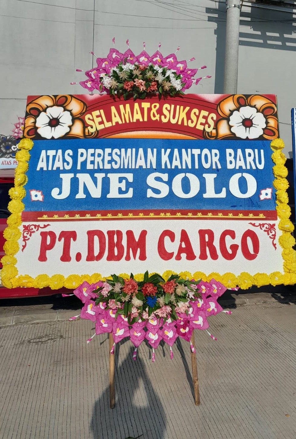 Karangan bunga Eve Florist untuk peresmian kantor baru